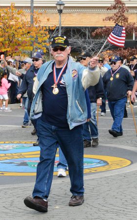 Veterans Parade 8