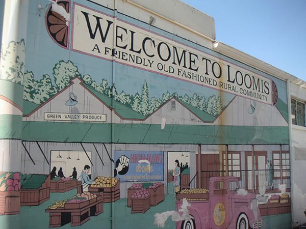 LoomisMural