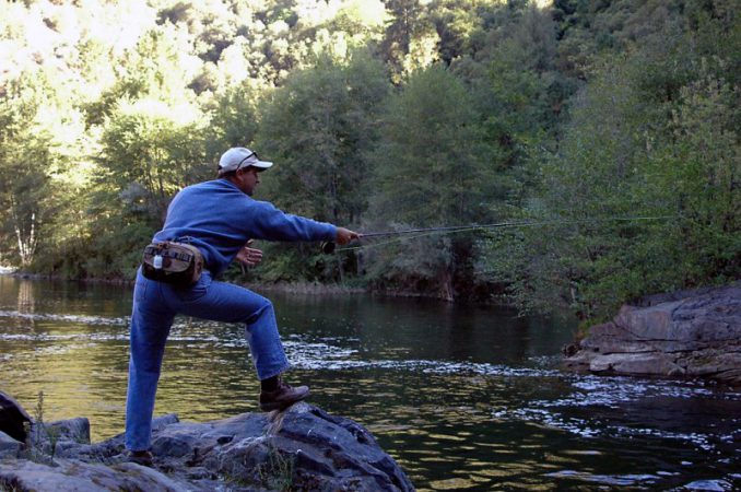 flyfisherHorseshoeBarPreserve