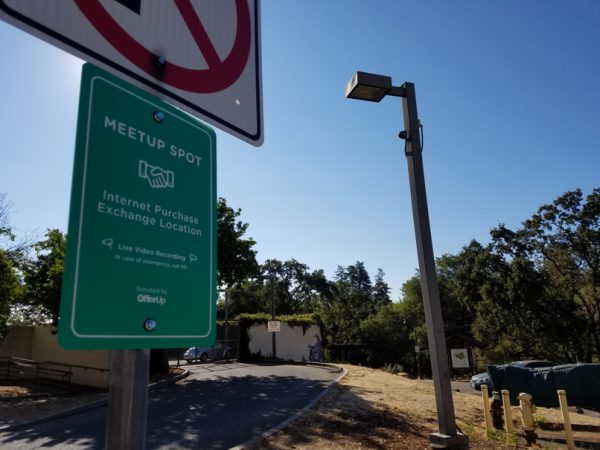 sign with camera