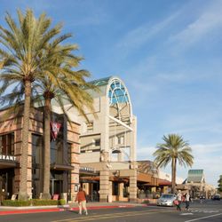 Owners and Police Keep Arden Mall Closed Sunday!
