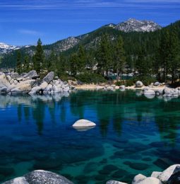 LAKE TAHOE HAS 80 FEET DEEP VISUAL, A RECORD.